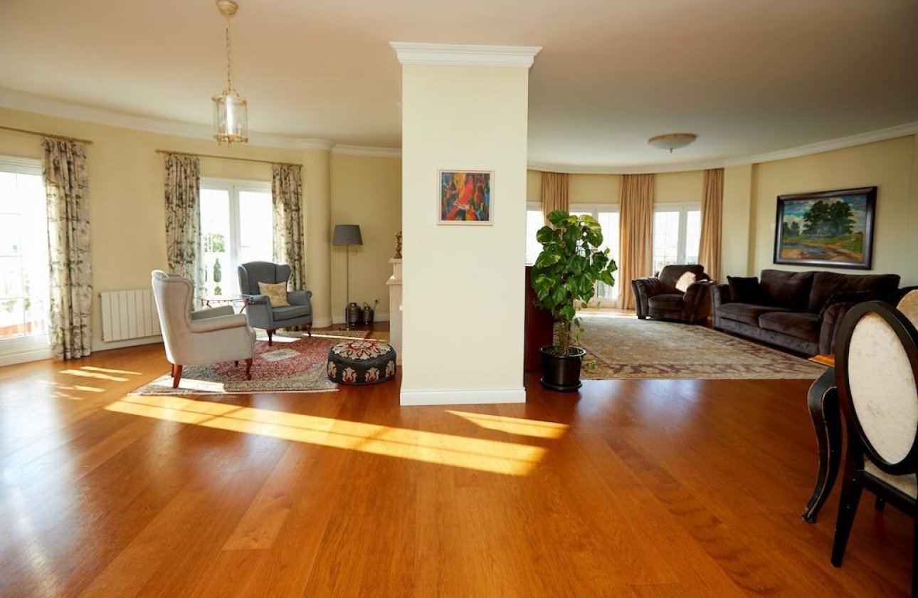 Herverkoop - Villa -
Rojales - Inland