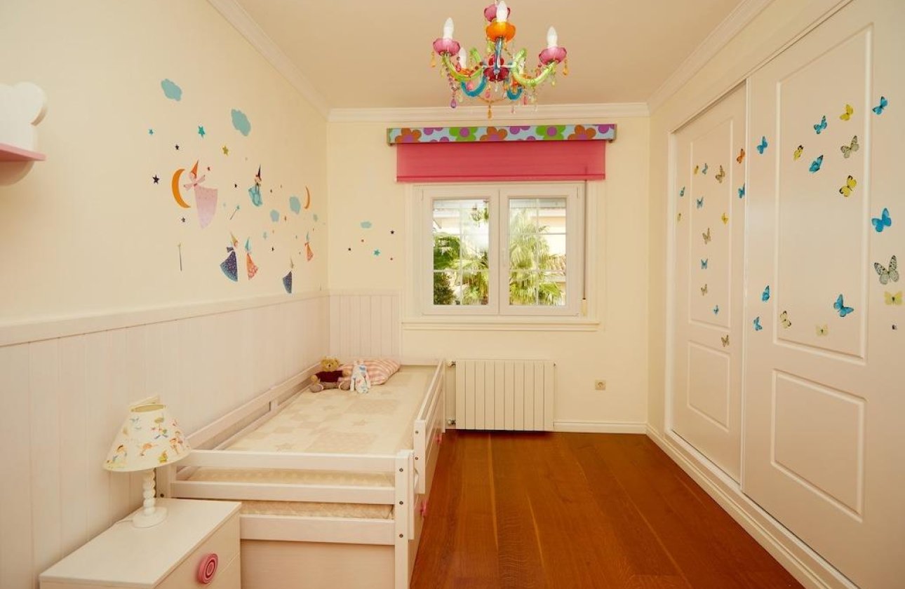 Herverkoop - Villa -
Rojales - Inland