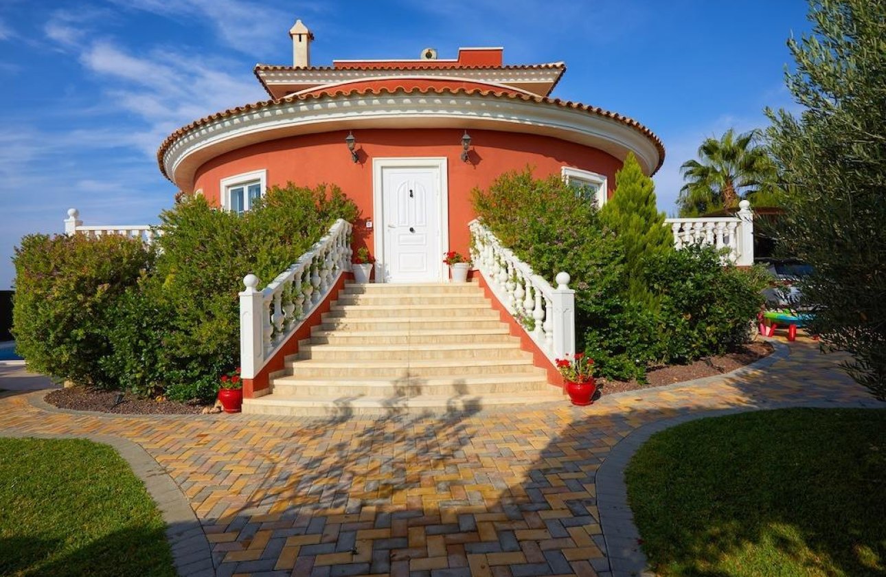 Herverkoop - Villa -
Rojales - Inland