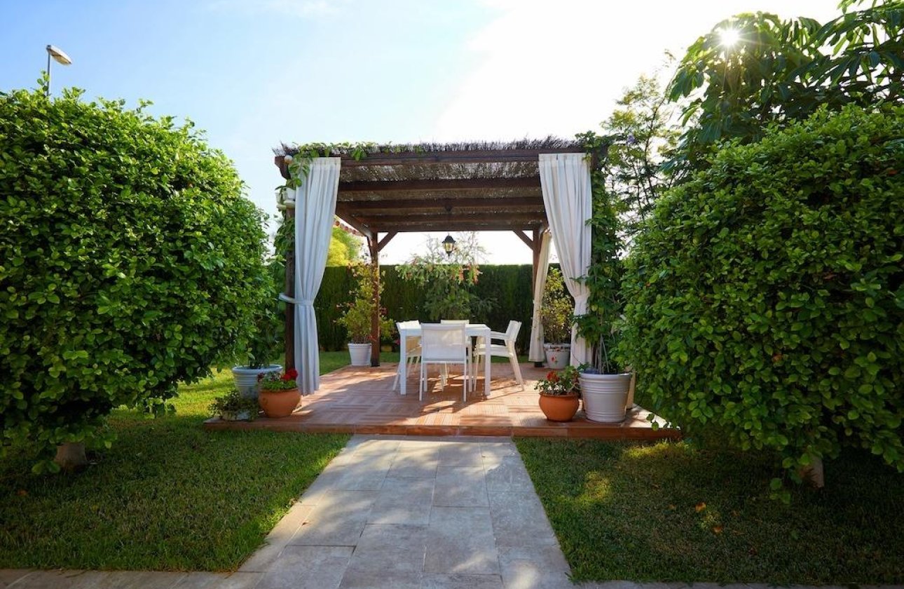 Herverkoop - Villa -
Rojales - Inland