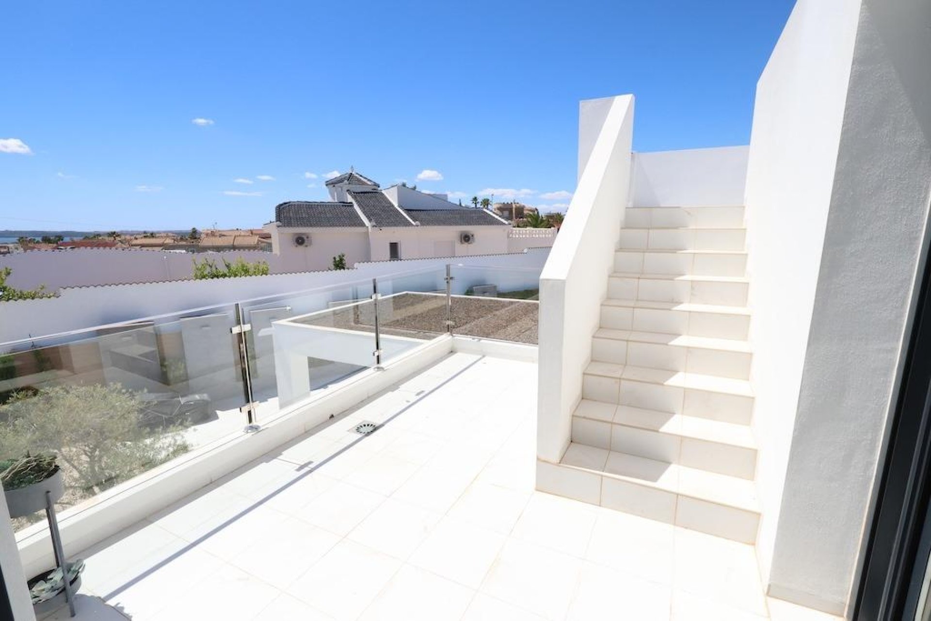 Herverkoop - Villa -
Rojales - Inland