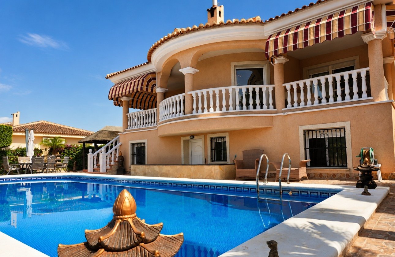 Herverkoop - Villa -
Rojales - Inland
