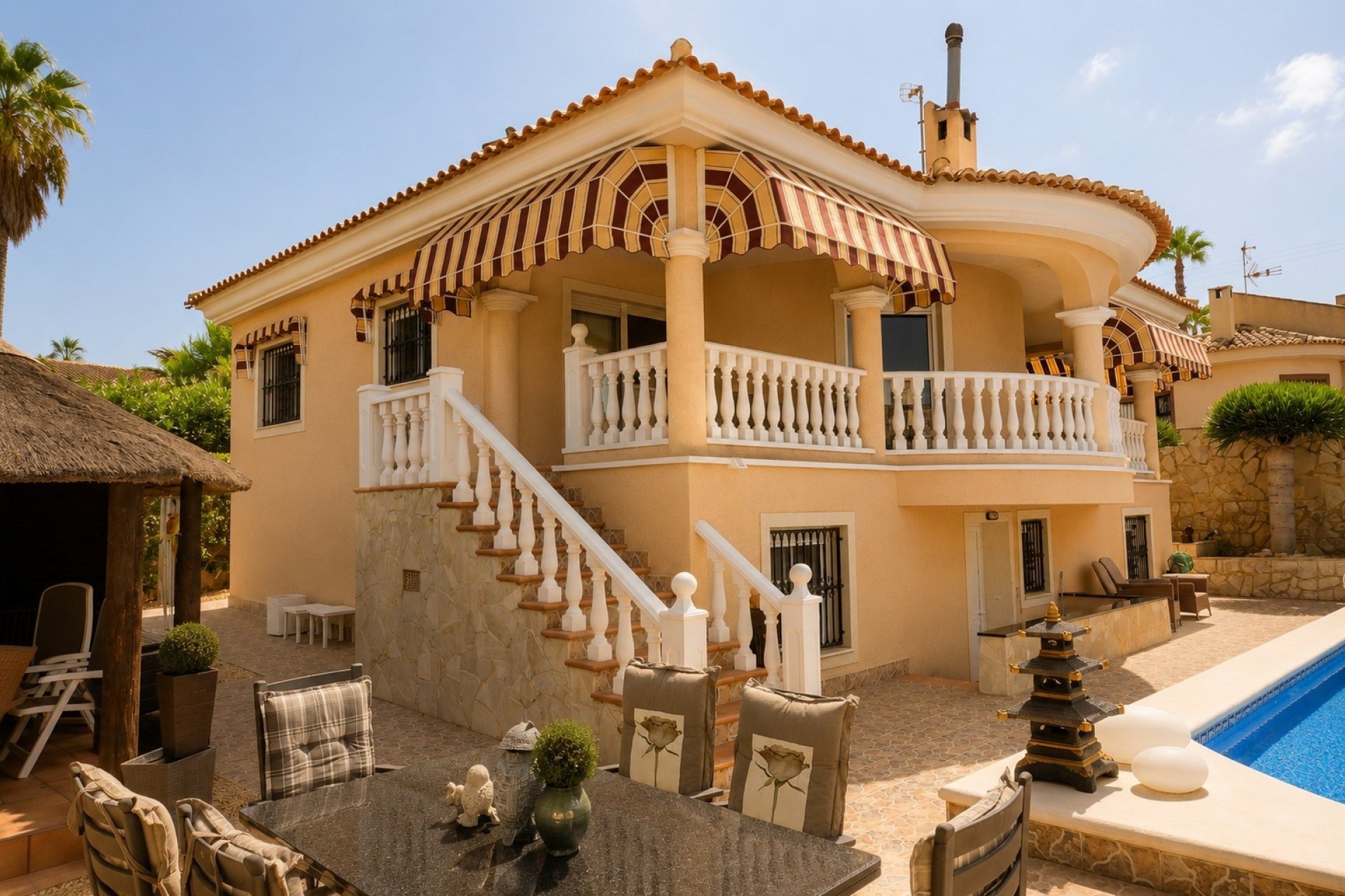 Herverkoop - Villa -
Rojales - Inland