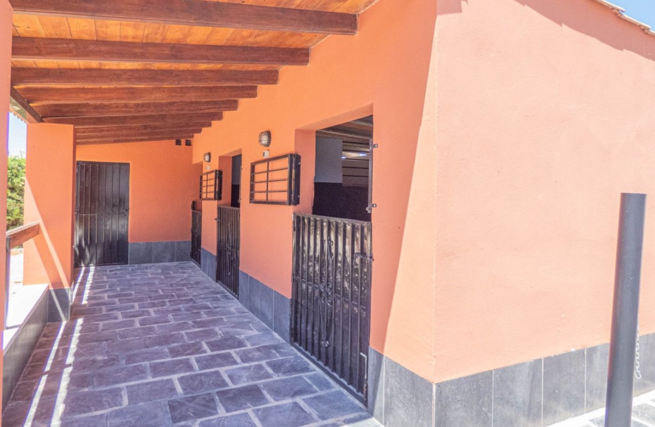 Herverkoop - Villa -
Rojales - Inland