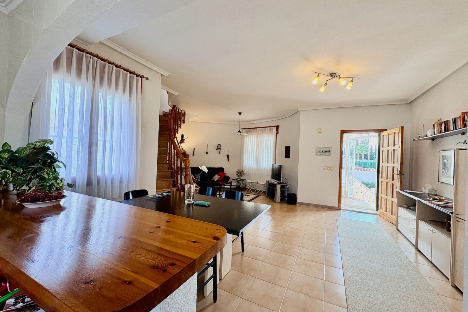 Herverkoop - Villa -
Rojales - Inland