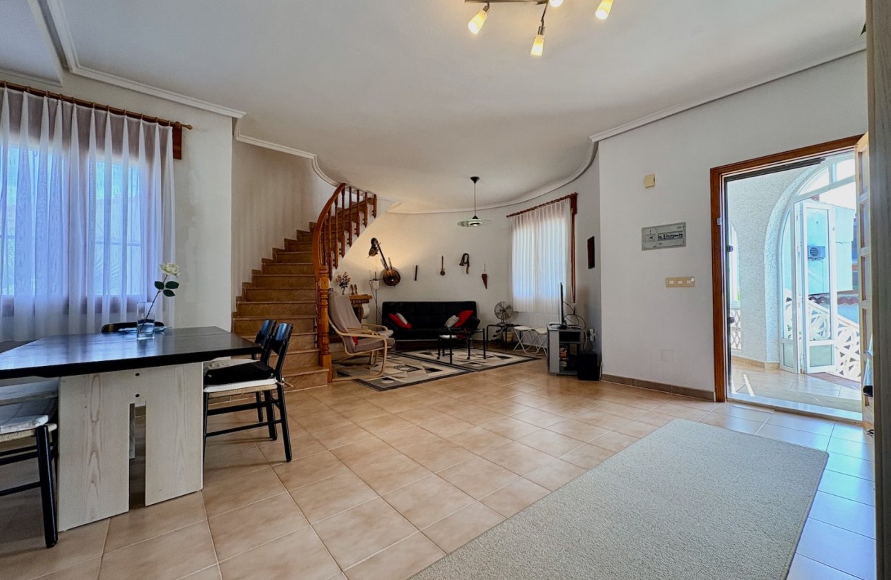 Herverkoop - Villa -
Rojales - Inland