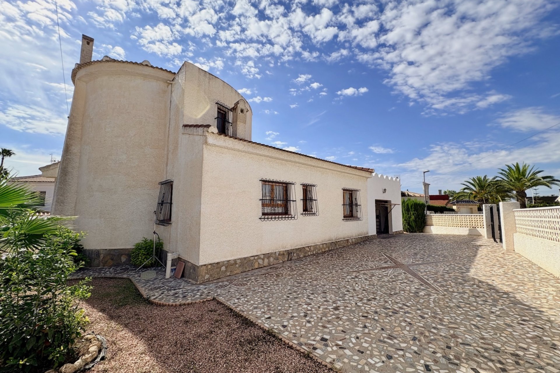 Herverkoop - Villa -
Rojales - Inland