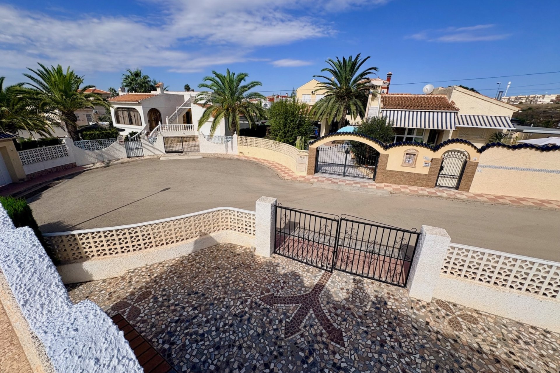Herverkoop - Villa -
Rojales - Inland