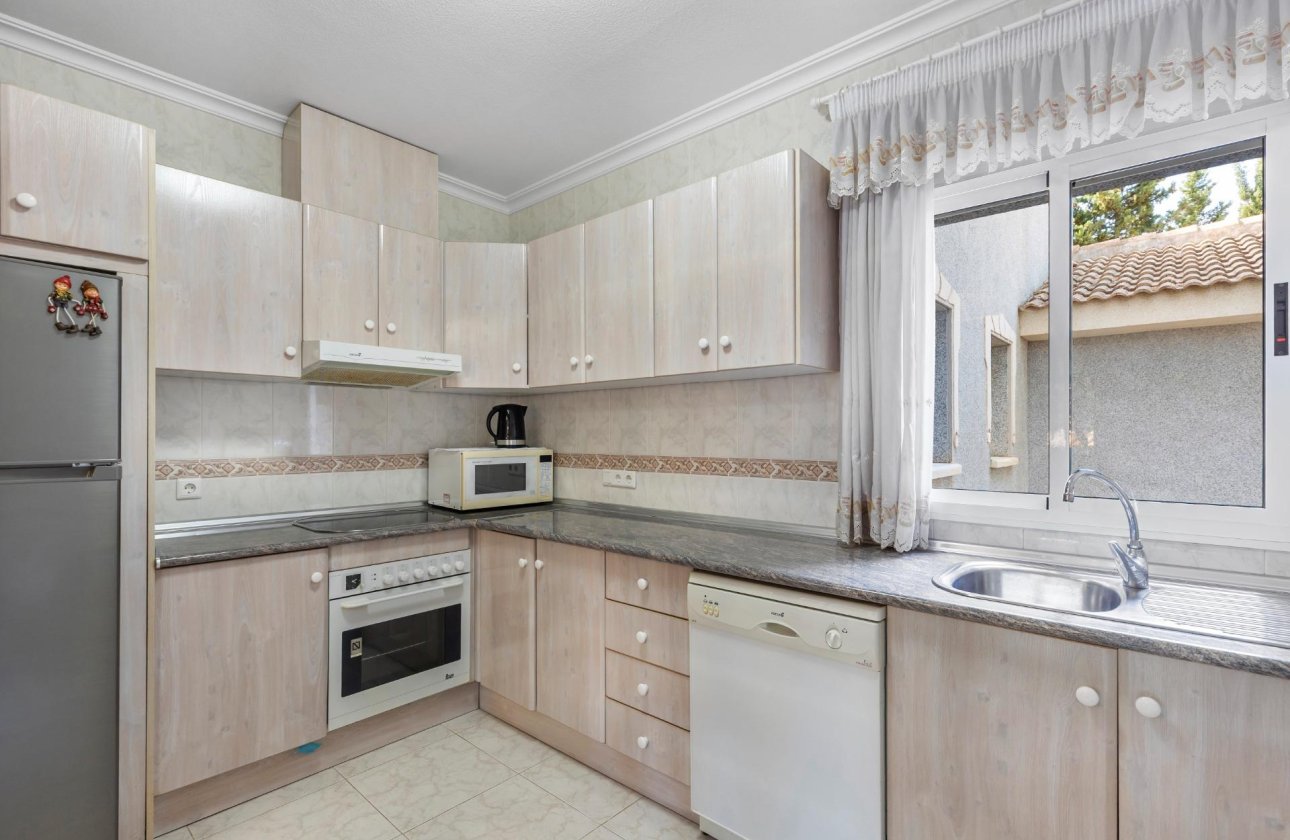 Herverkoop - Villa -
Rojales - Pueblo Bravo