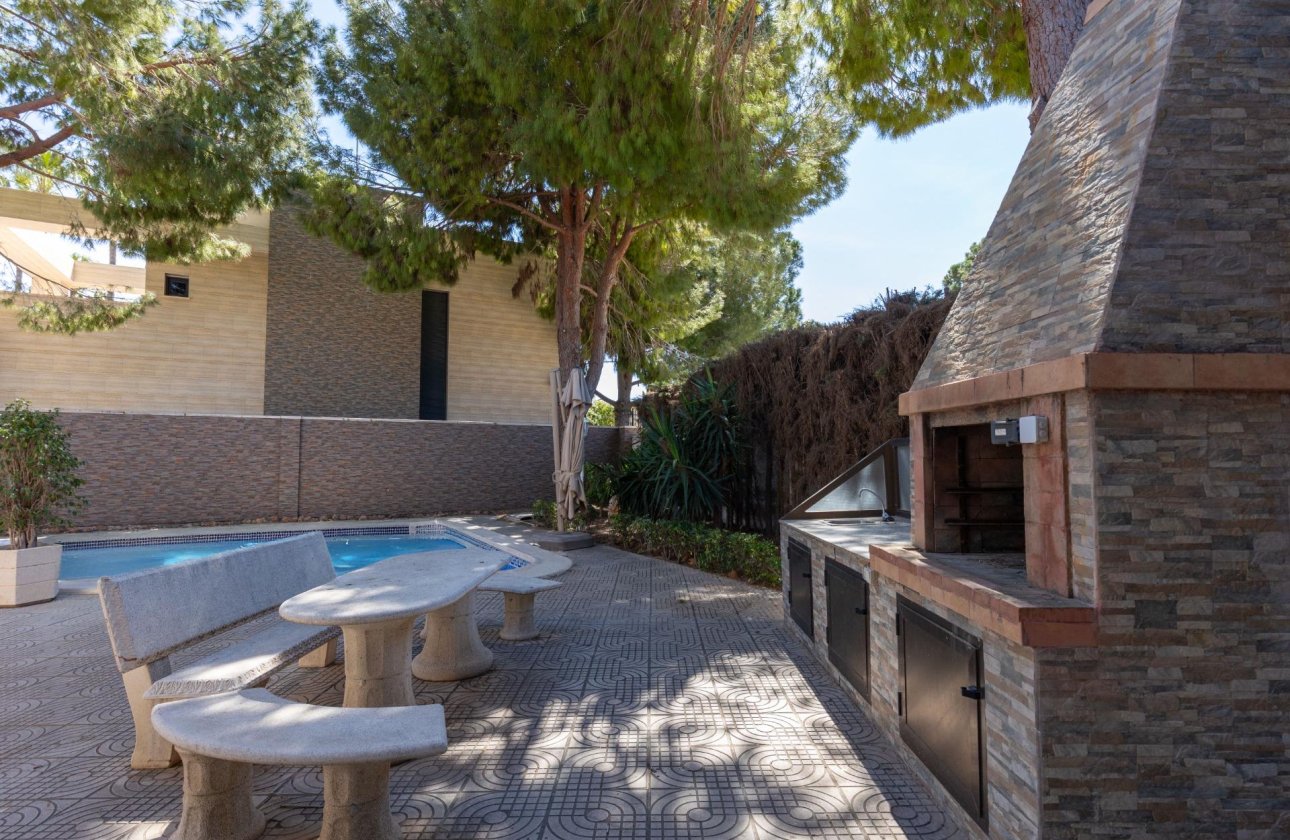 Herverkoop - Villa -
Rojales - Pueblo Bravo