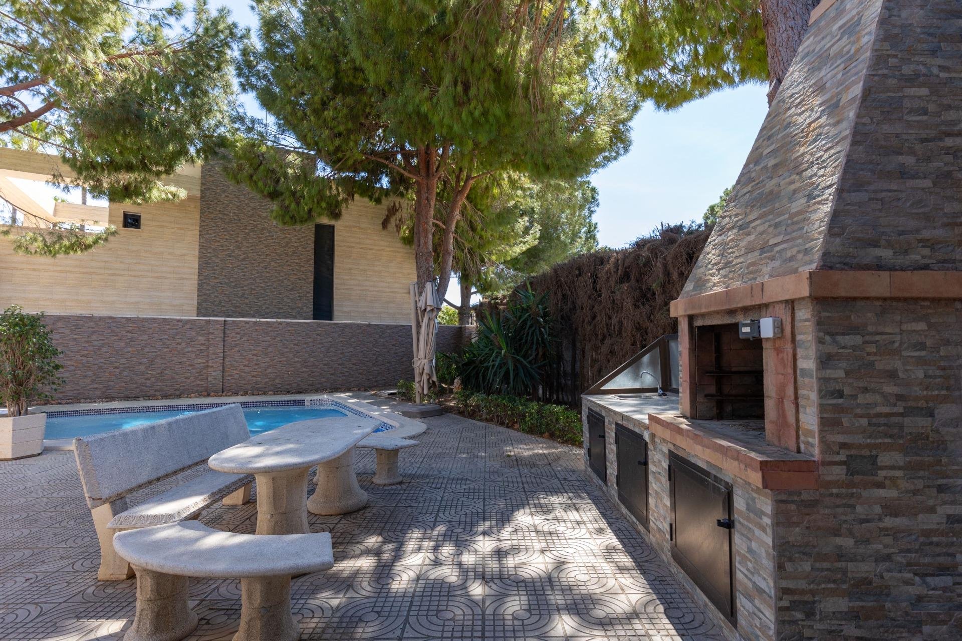 Herverkoop - Villa -
Rojales - Pueblo Bravo