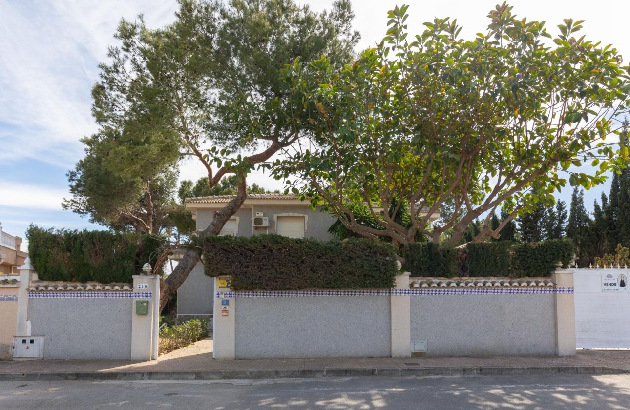 Herverkoop - Villa -
Rojales - Pueblo Bravo