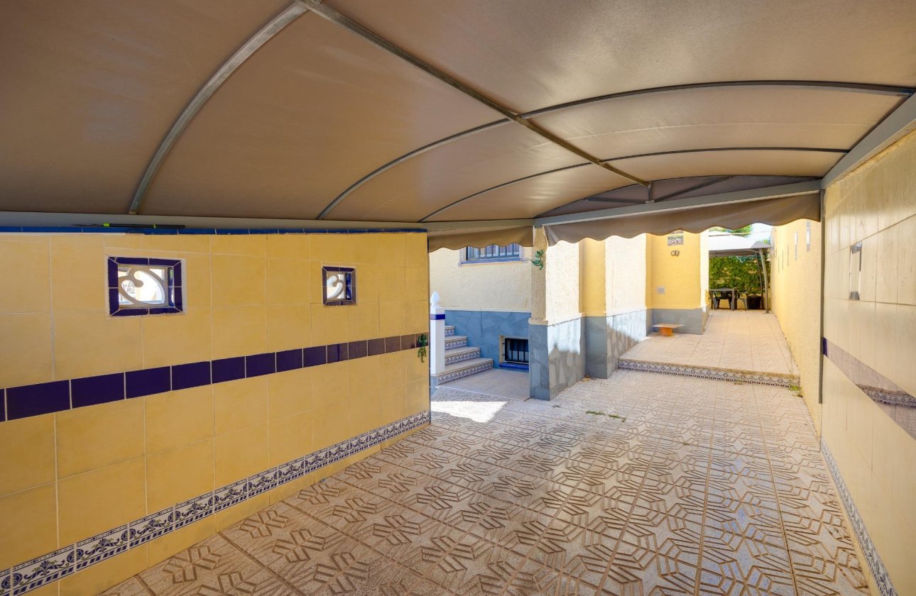 Herverkoop - Villa -
San Fulgencio - La Marina