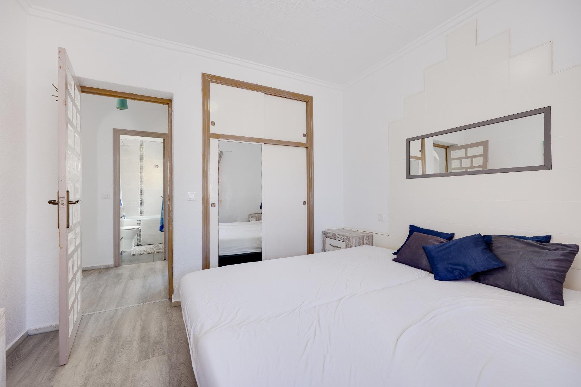 Herverkoop - Villa -
San Fulgencio - La Marina