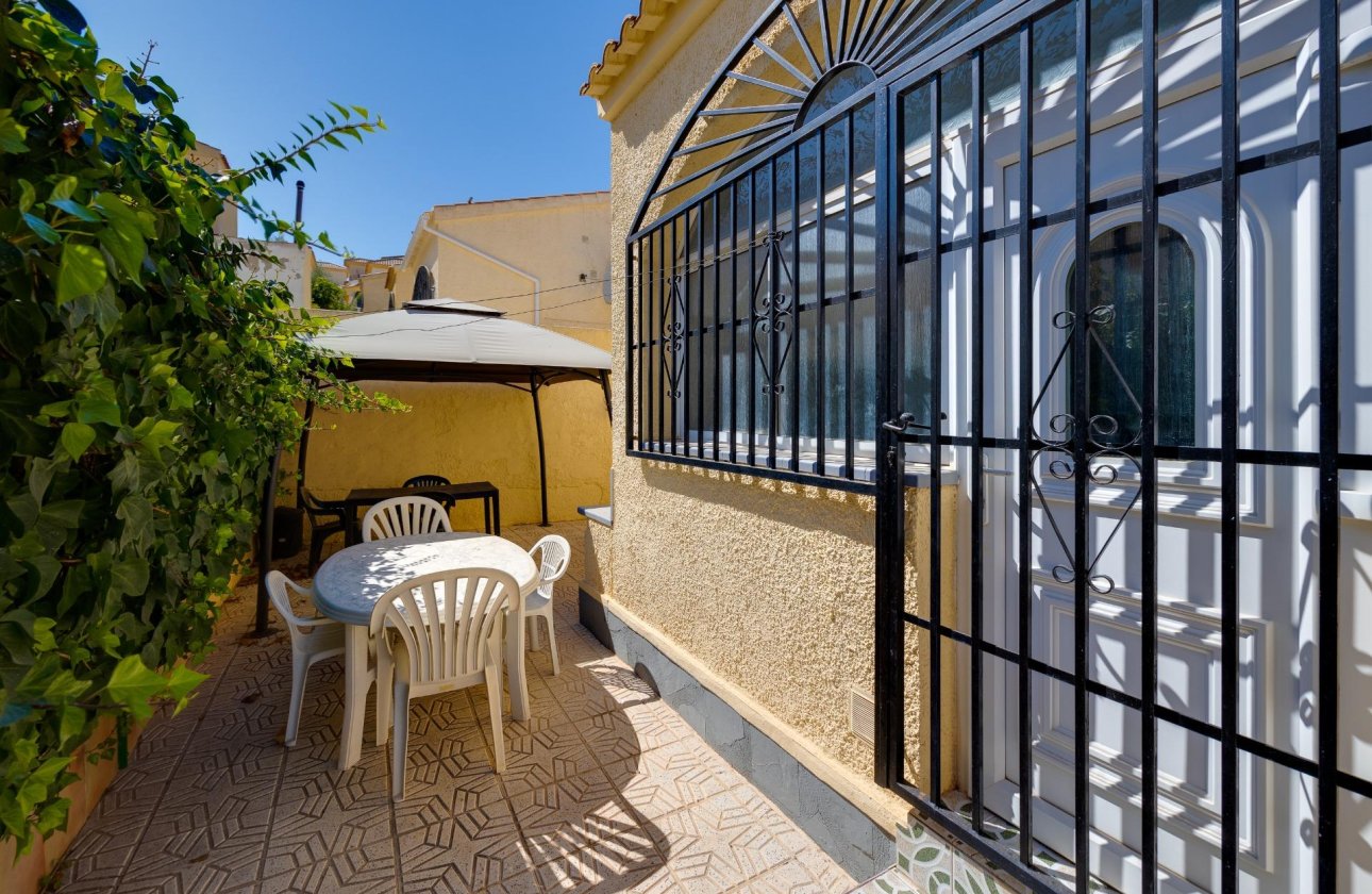 Herverkoop - Villa -
San Fulgencio - La Marina