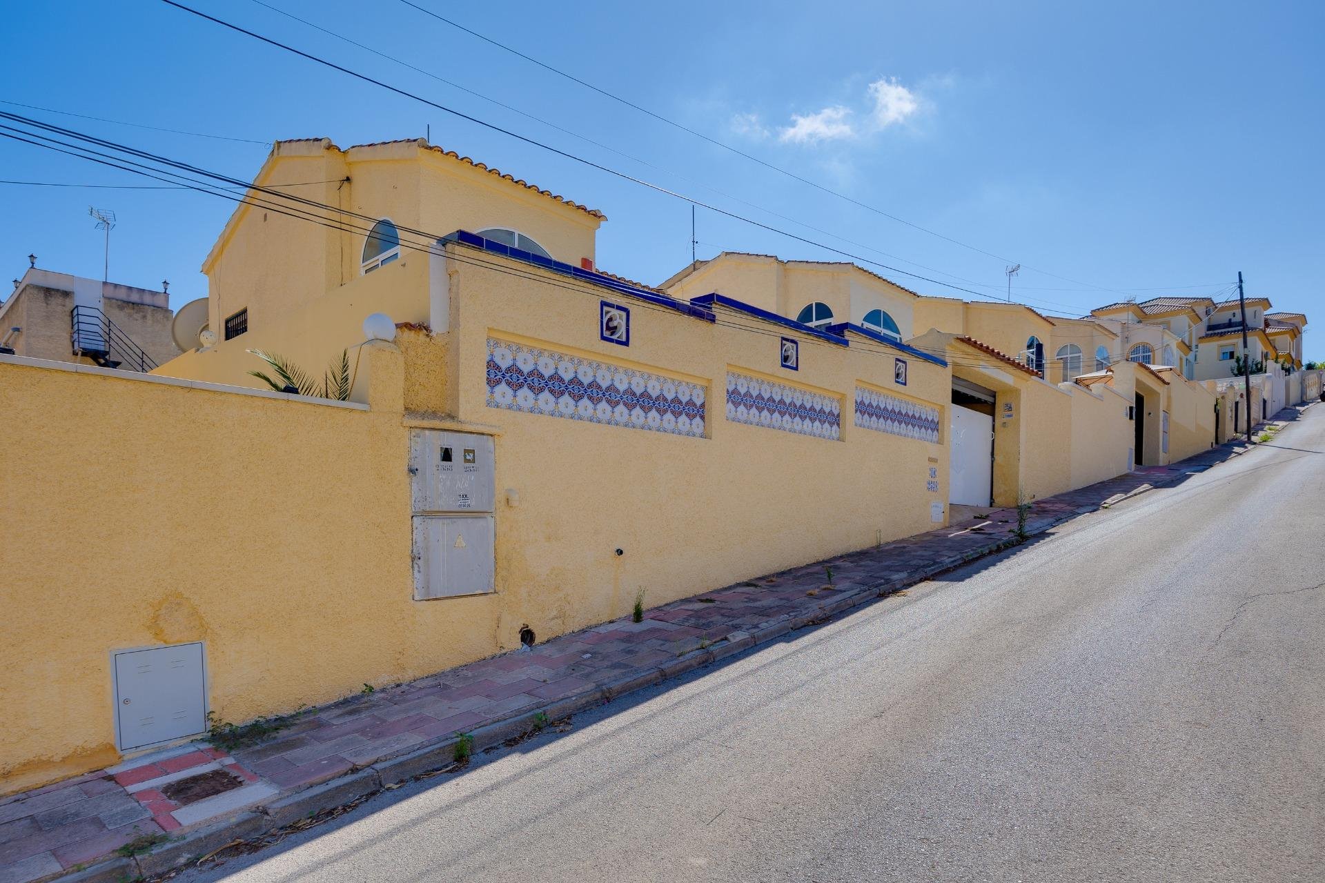 Herverkoop - Villa -
San Fulgencio - La Marina