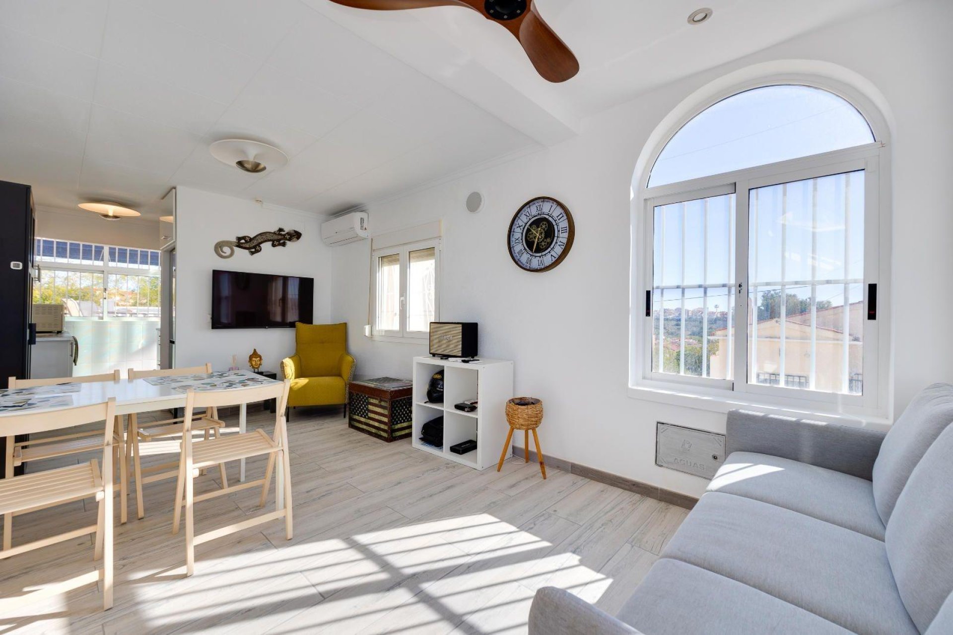 Herverkoop - Villa -
San Fulgencio - La Marina