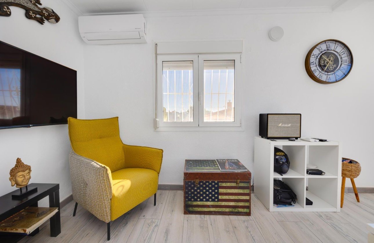 Herverkoop - Villa -
San Fulgencio - La Marina