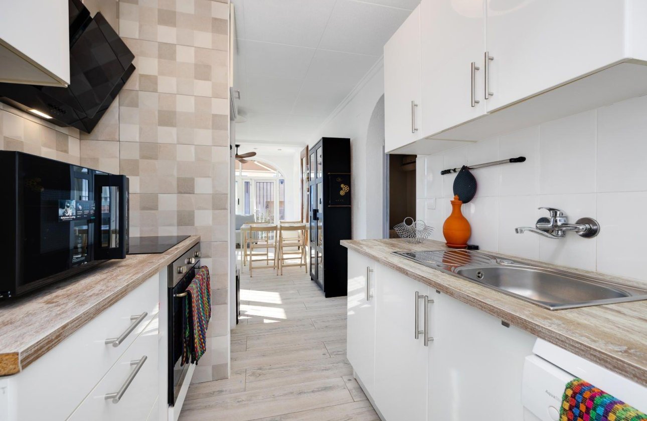 Herverkoop - Villa -
San Fulgencio - La Marina