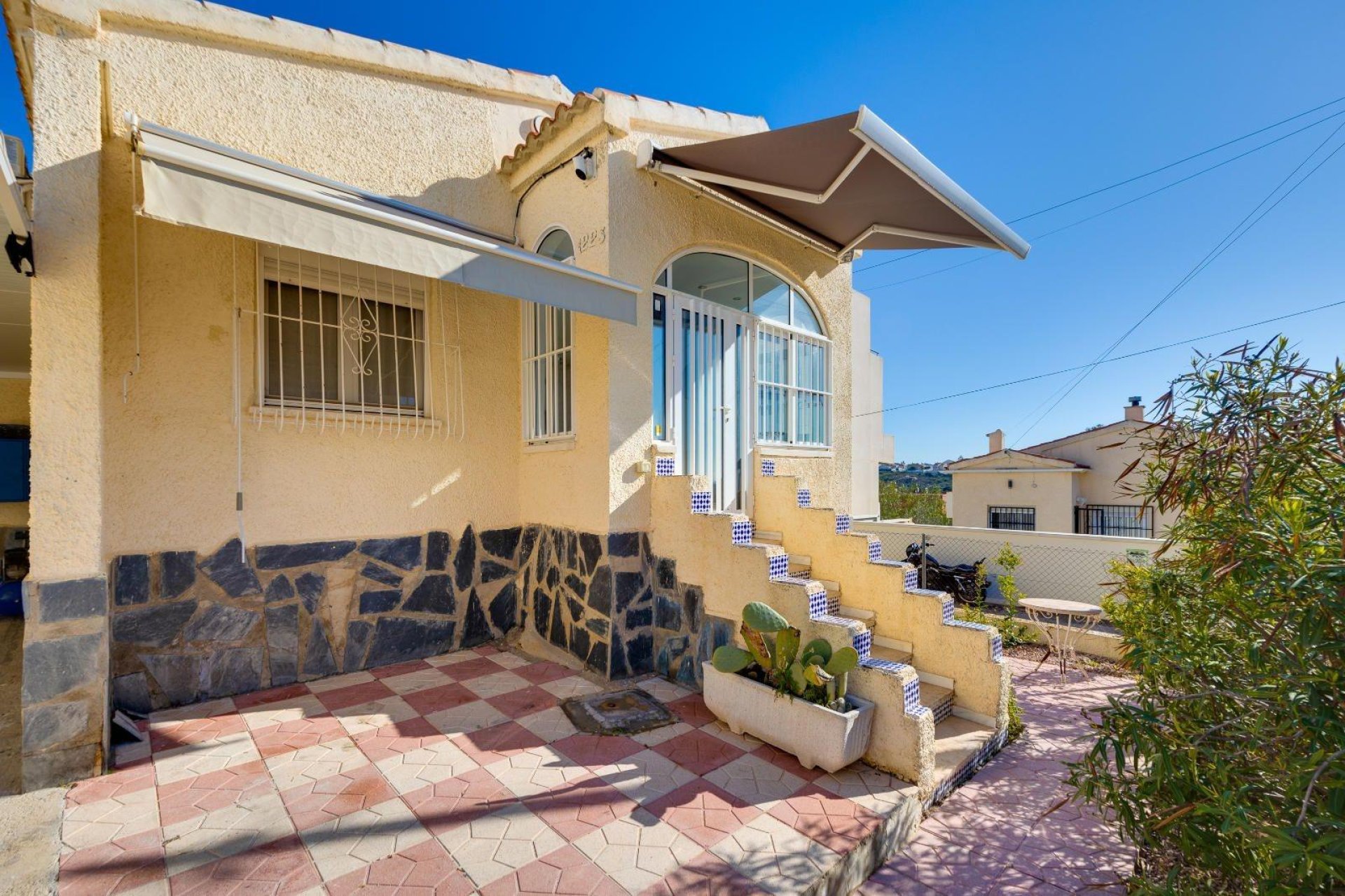 Herverkoop - Villa -
San Fulgencio - La Marina