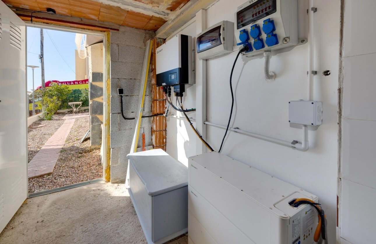 Herverkoop - Villa -
San Fulgencio - La Marina