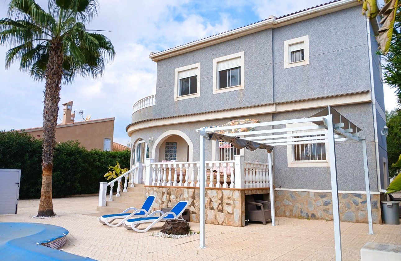 Herverkoop - Villa -
San Fulgencio - Urb. La Marina