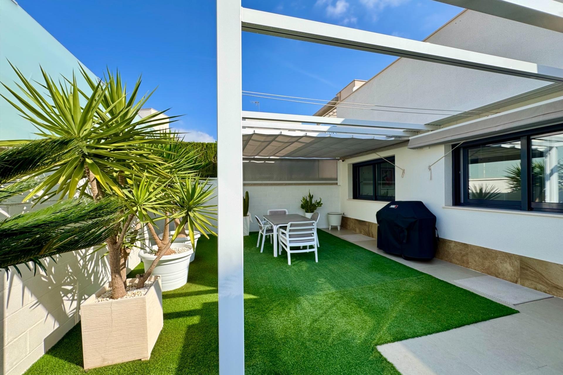 Herverkoop - Villa -
San Miguel de Salinas - Bellavista