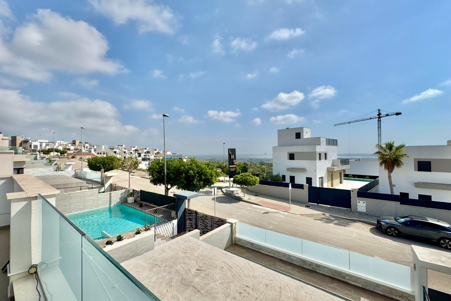Herverkoop - Villa -
San Miguel de Salinas - Bellavista