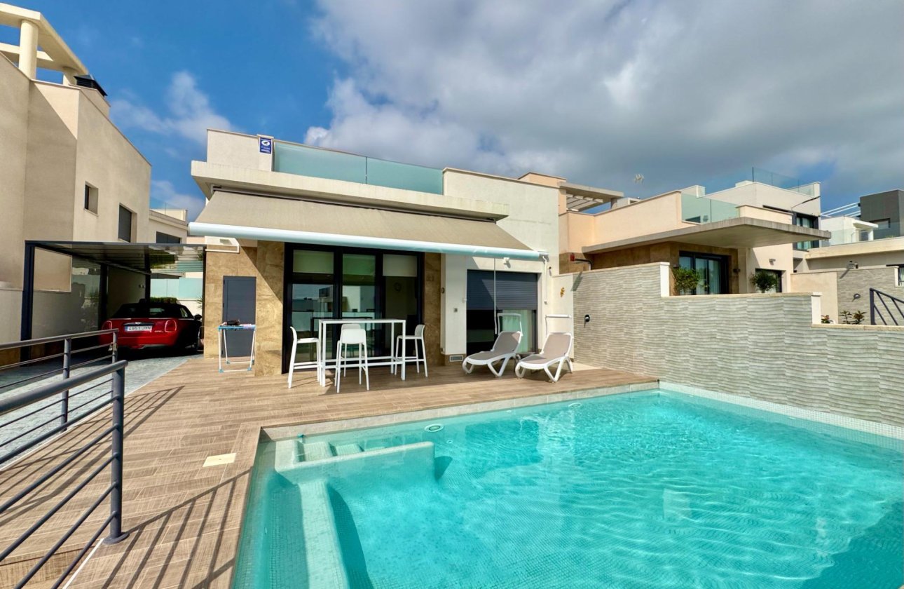 Herverkoop - Villa -
San Miguel de Salinas - Bellavista