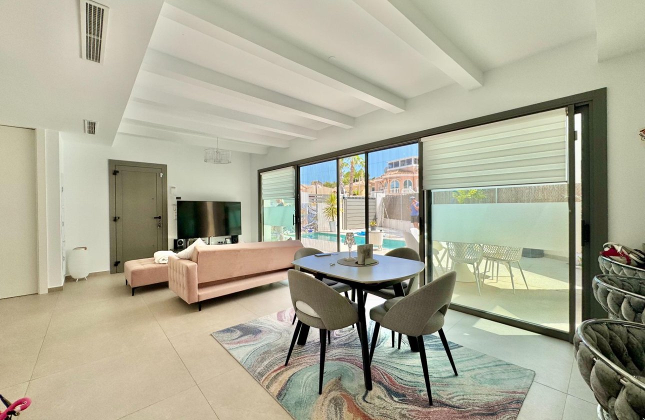 Herverkoop - Villa -
San Miguel de Salinas - Blue Lagoon - Galán