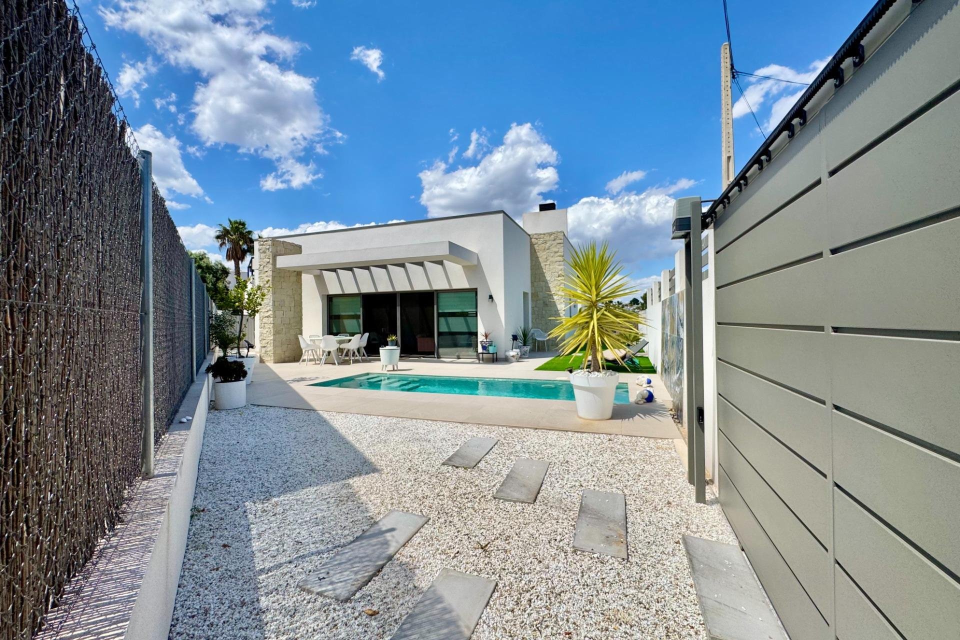 Herverkoop - Villa -
San Miguel de Salinas - Blue Lagoon - Galán