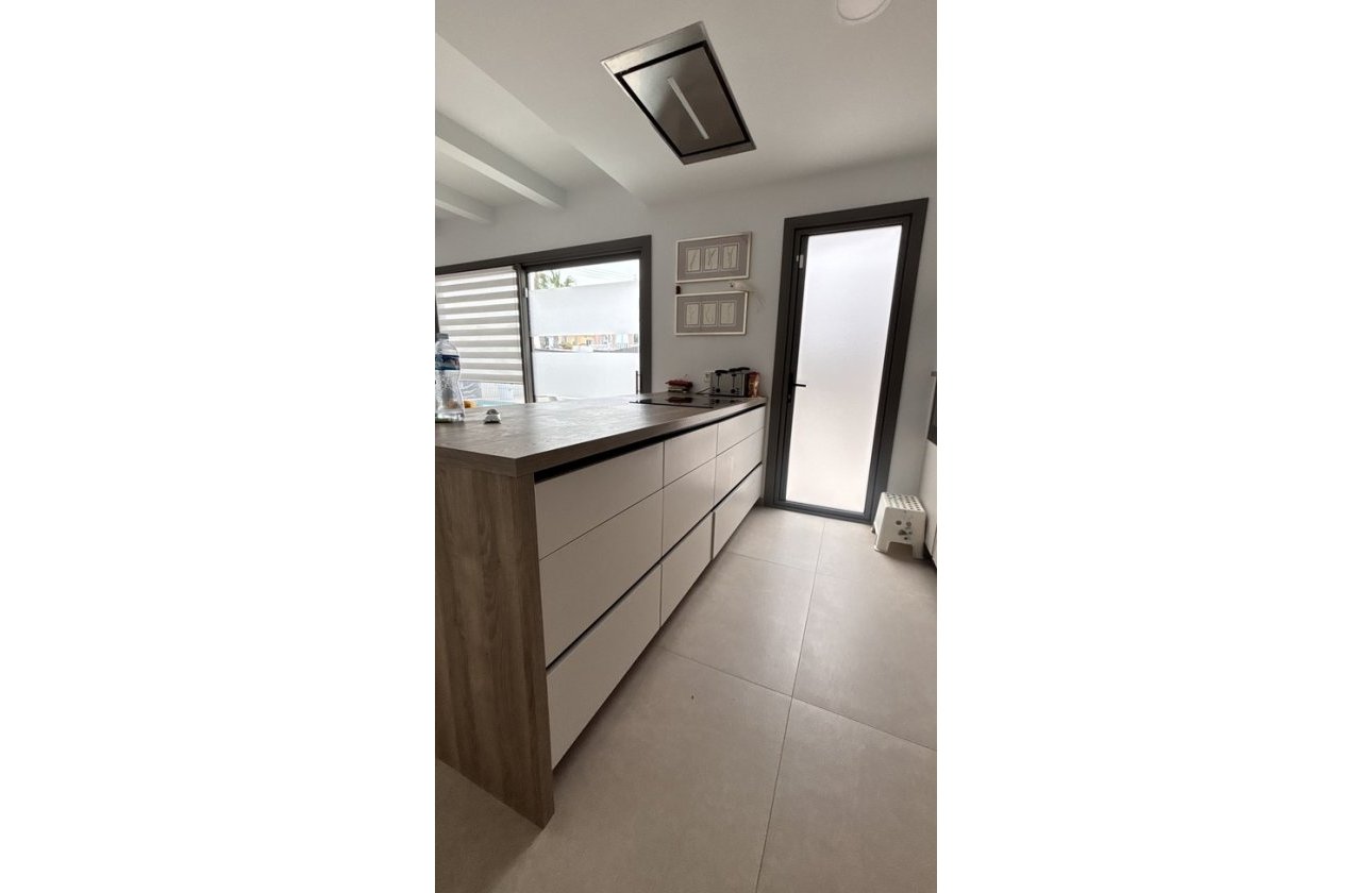 Herverkoop - Villa -
San Miguel de Salinas - Costa Blanca