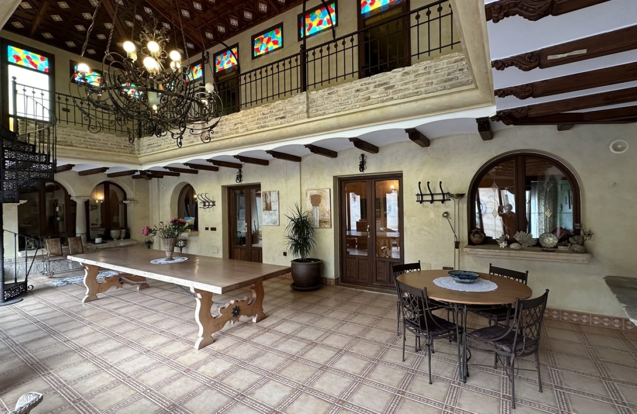 Herverkoop - Villa -
San Miguel de Salinas - Inland