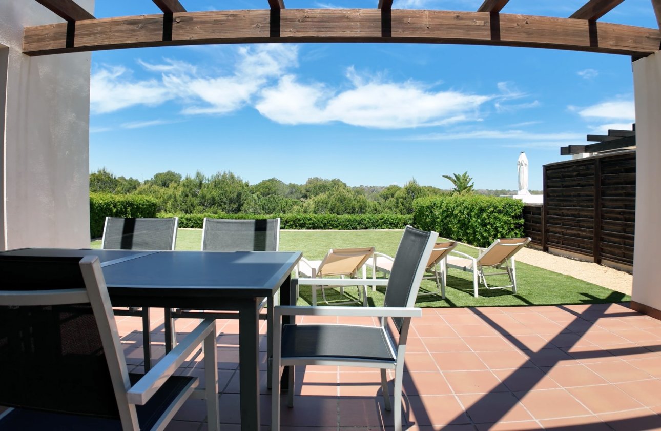 Herverkoop - Villa -
San Miguel de Salinas - Inland