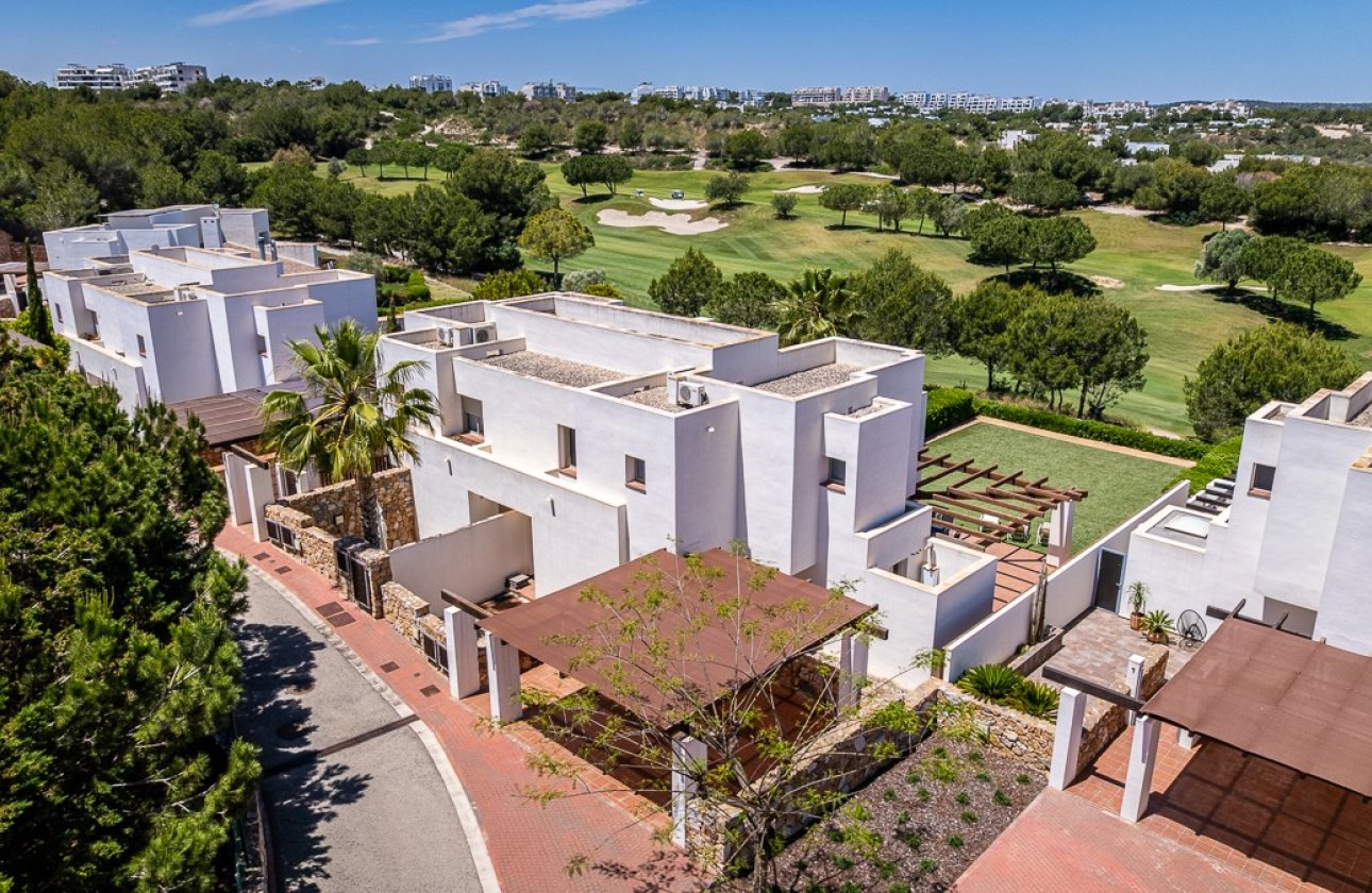 Herverkoop - Villa -
San Miguel de Salinas - Inland