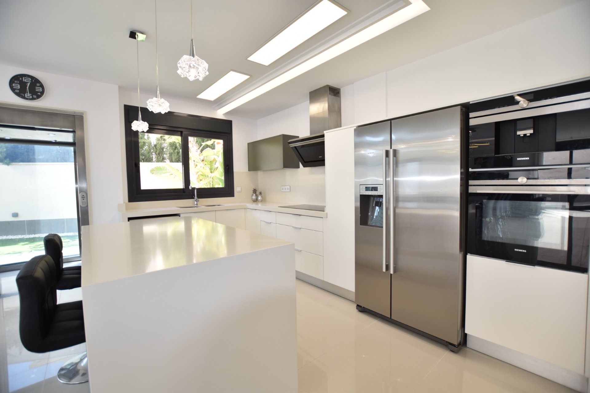 Herverkoop - Villa -
San Miguel de Salinas - Inland