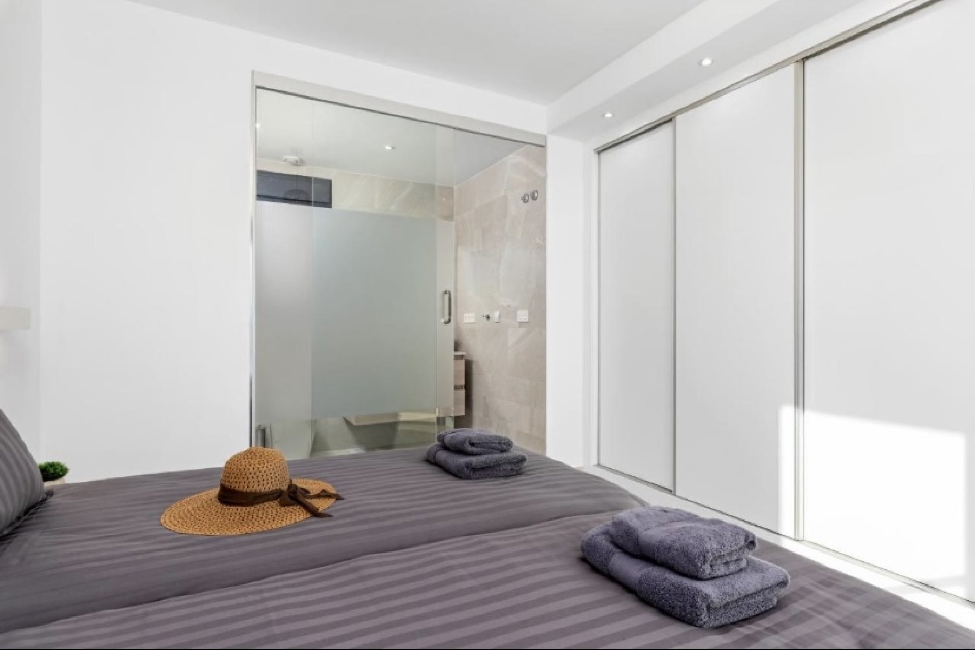 Herverkoop - Villa -
San Miguel de Salinas - Inland