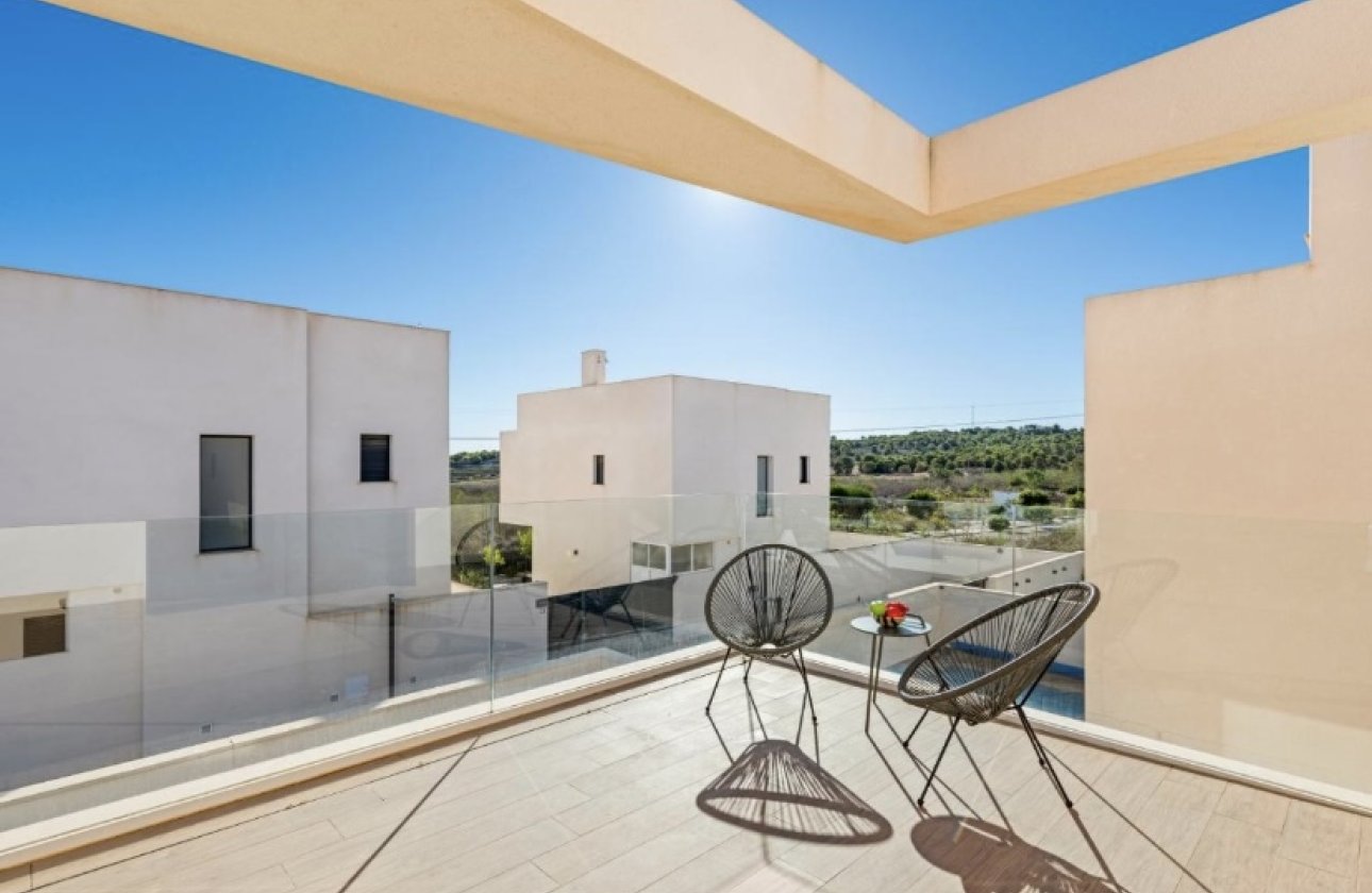 Herverkoop - Villa -
San Miguel de Salinas - Inland