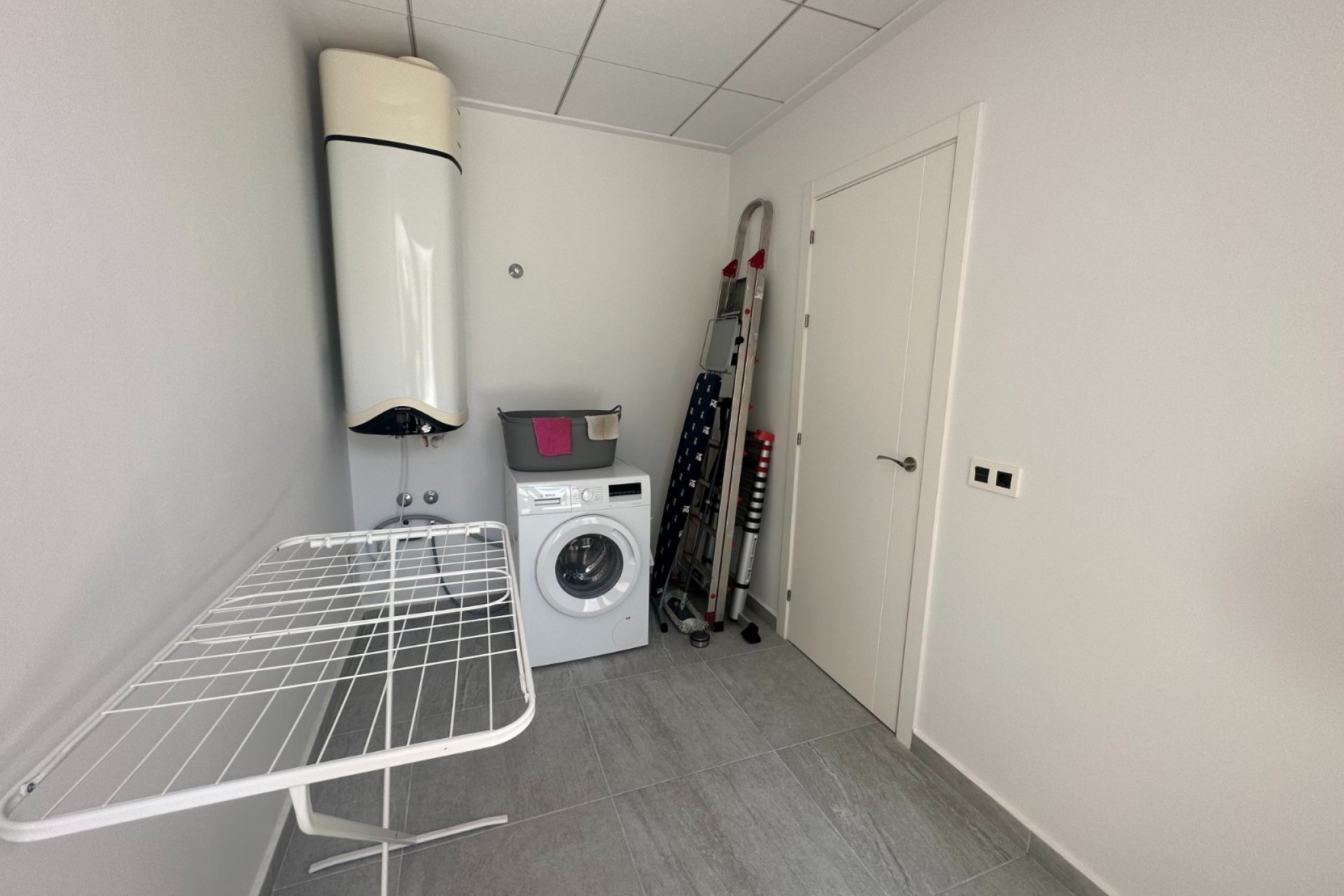 Herverkoop - Villa -
San Miguel de Salinas - Inland