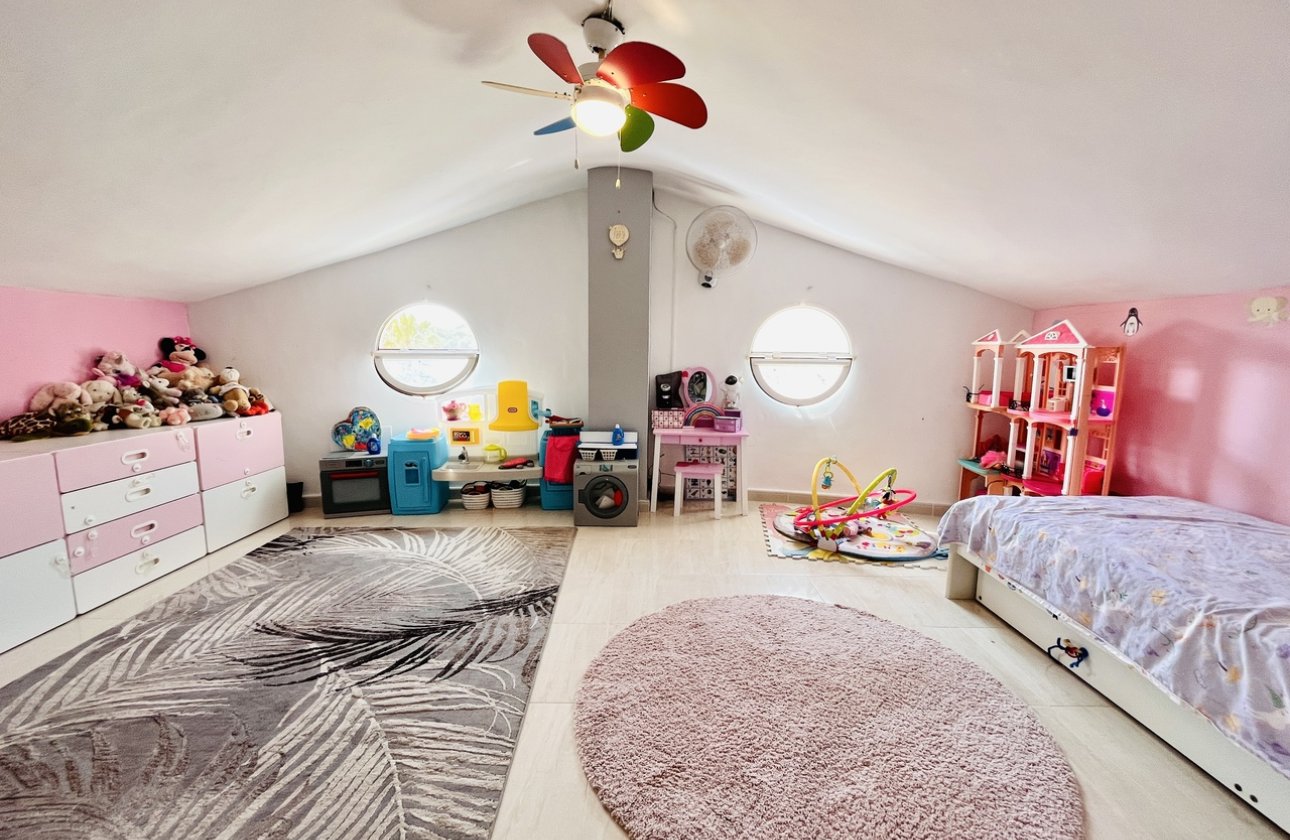 Herverkoop - Villa -
San Miguel de Salinas - Inland