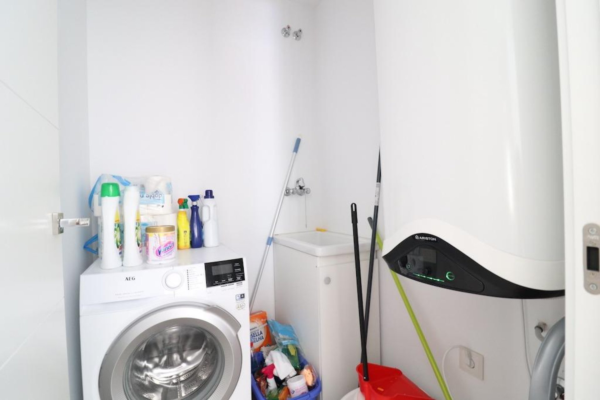 Herverkoop - Villa -
San Miguel de Salinas - Inland