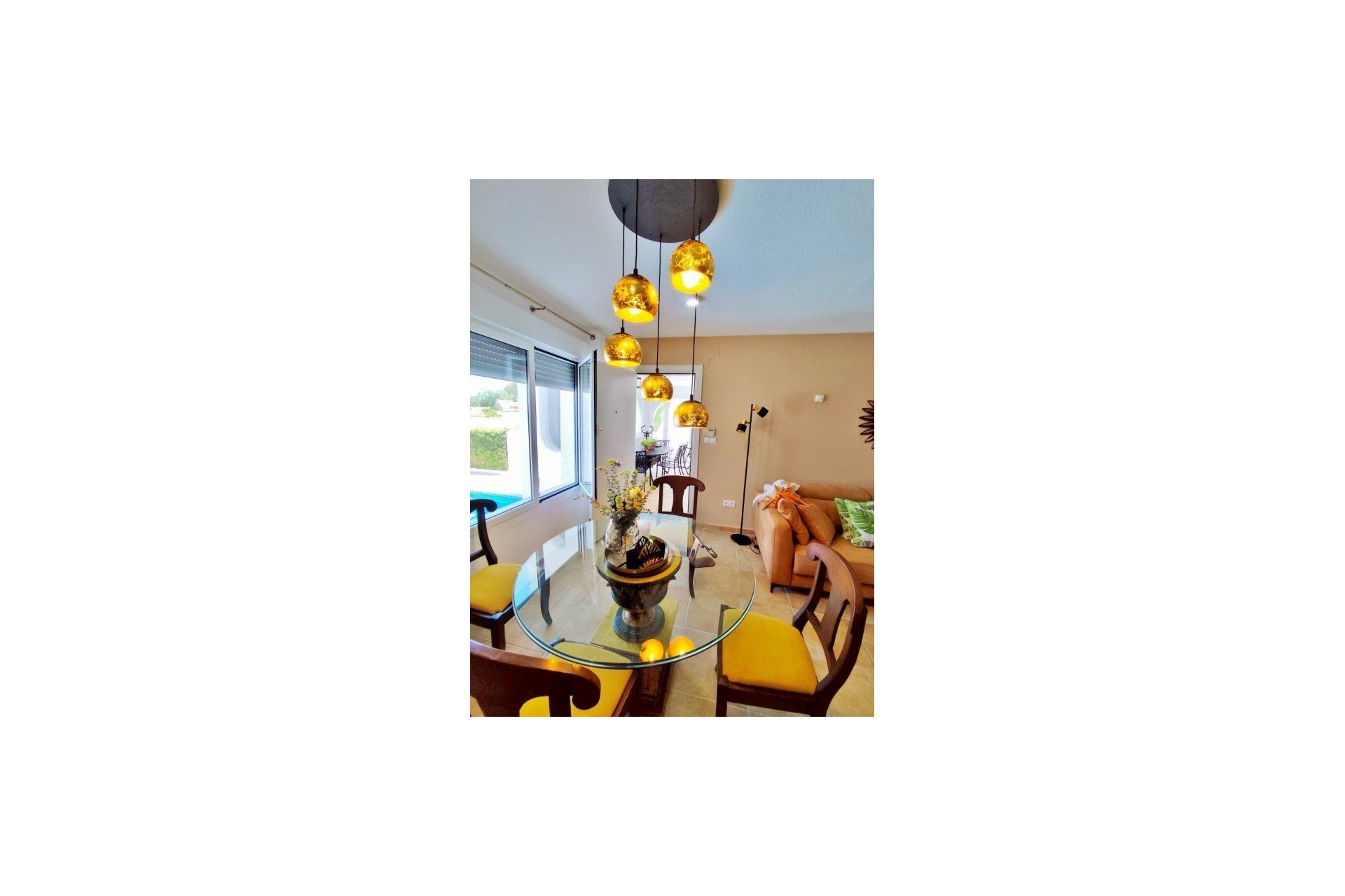 Herverkoop - Villa -
San Miguel de Salinas - Inland