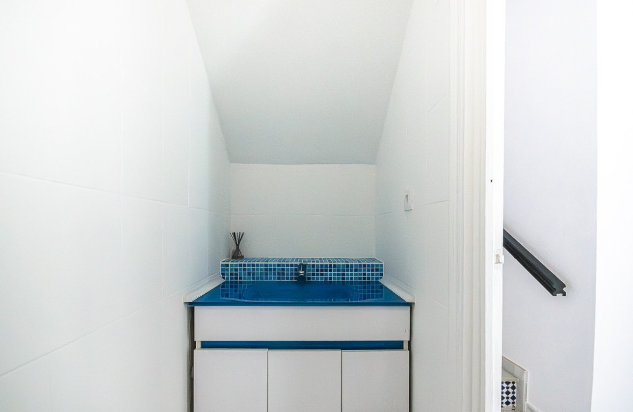 Herverkoop - Villa -
San Miguel de Salinas - Inland