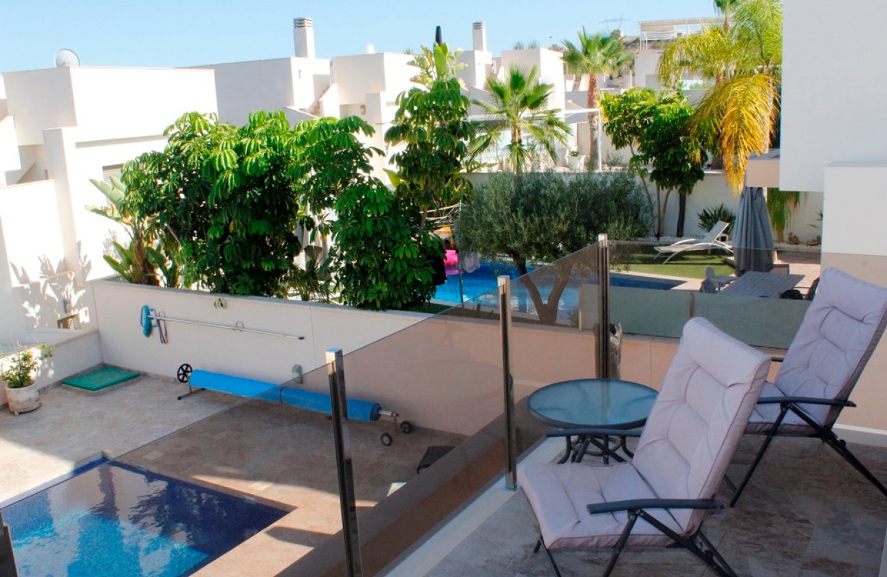 Herverkoop - Villa -
San Miguel de Salinas - Inland