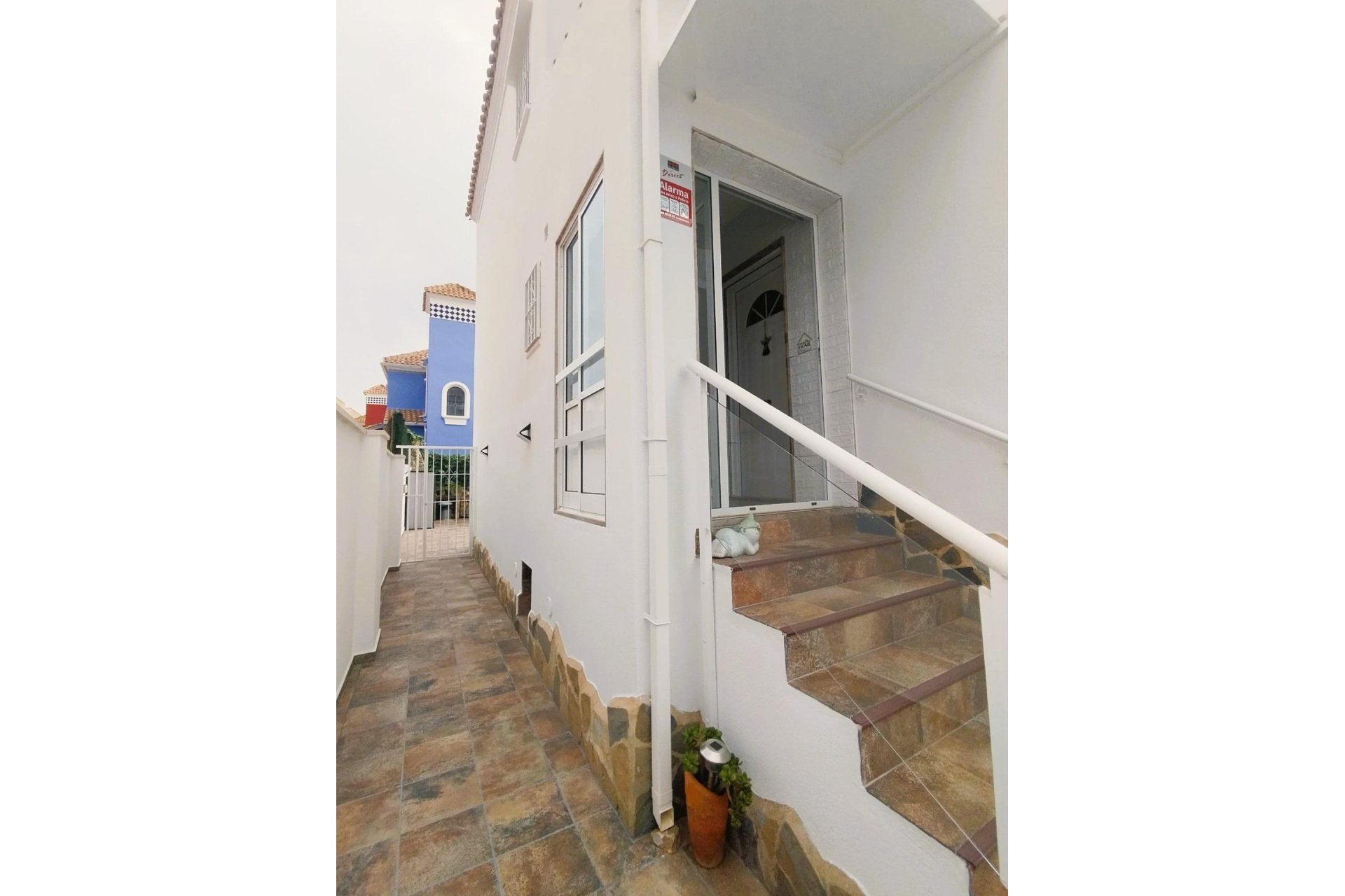 Herverkoop - Villa -
San Miguel de Salinas - Inland