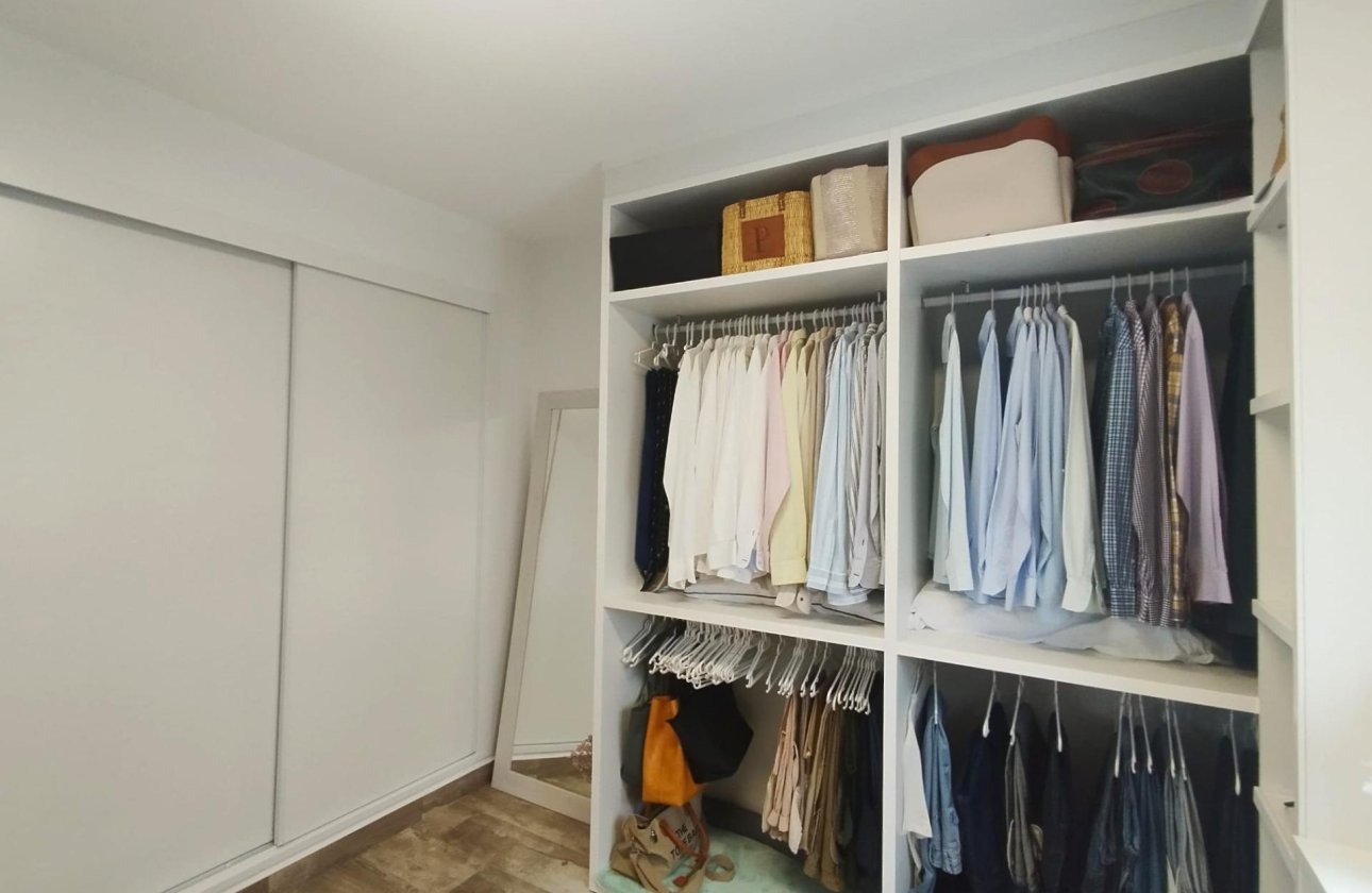 Herverkoop - Villa -
San Miguel de Salinas - Inland