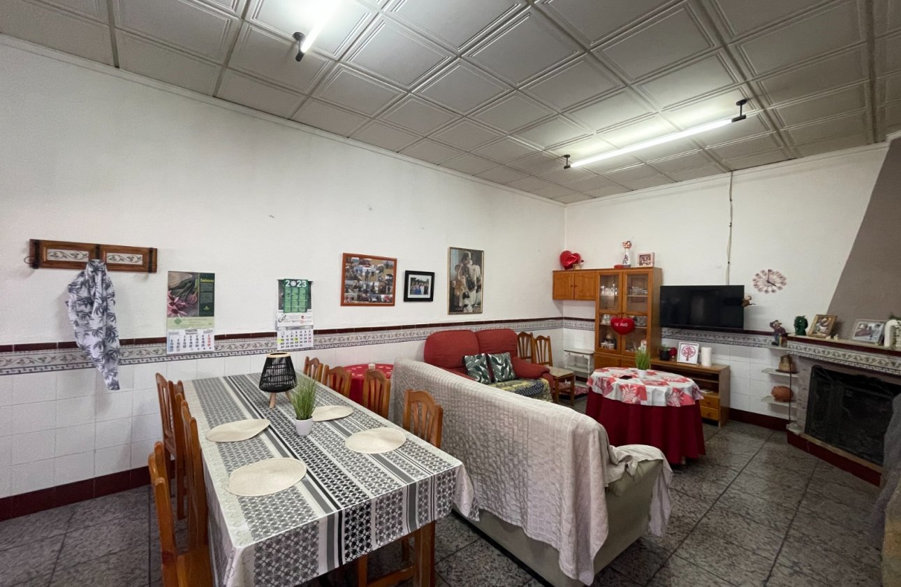 Herverkoop - Villa -
San Miguel de Salinas - Inland