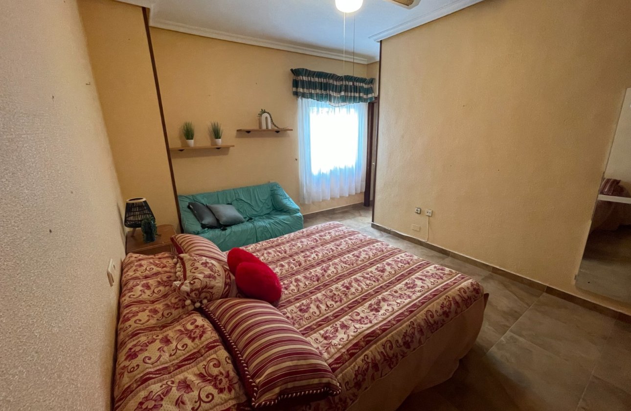 Herverkoop - Villa -
San Miguel de Salinas - Inland