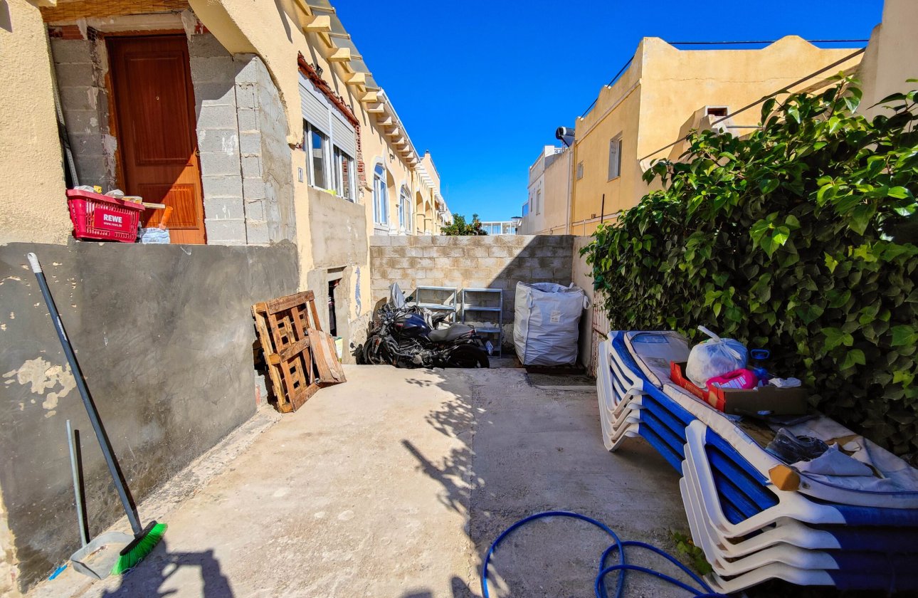 Herverkoop - Villa -
San Miguel de Salinas - Inland
