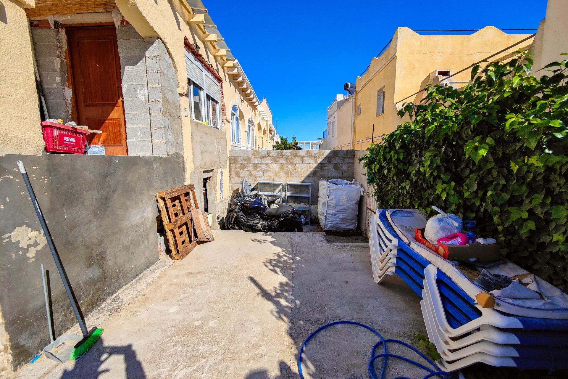 Herverkoop - Villa -
San Miguel de Salinas - Inland